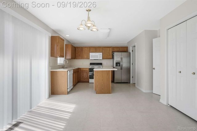 10065 Edgewater Trail, Grand Blanc Charter Township, MI 48442