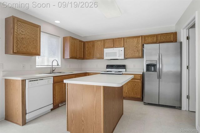 10065 Edgewater Trail, Grand Blanc Charter Township, MI 48442