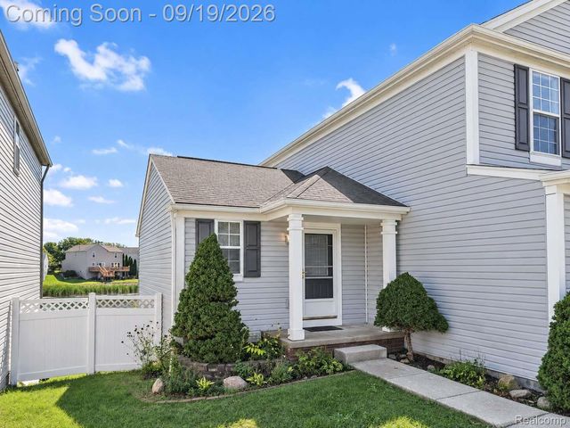 10065 Edgewater Trail, Grand Blanc Charter Township, MI 48442