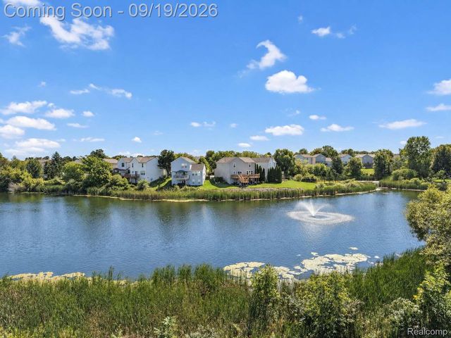 10065 Edgewater Trail, Grand Blanc Charter Township, MI 48442