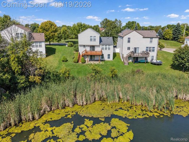 10065 Edgewater Trail, Grand Blanc Charter Township, MI 48442