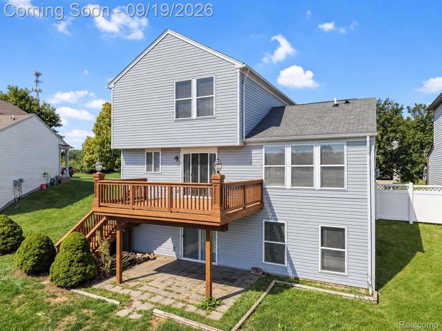 10065 Edgewater Trail, Grand Blanc Charter Township, MI 48442