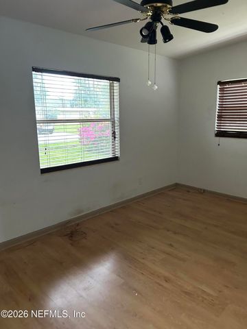 2916 BRACKRIDGE Boulevard E, Jacksonville, FL 32216