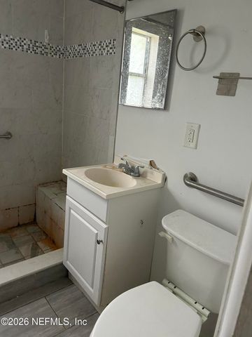 2916 BRACKRIDGE Boulevard E, Jacksonville, FL 32216