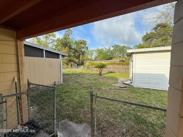 2916 BRACKRIDGE Boulevard E, Jacksonville, FL 32216