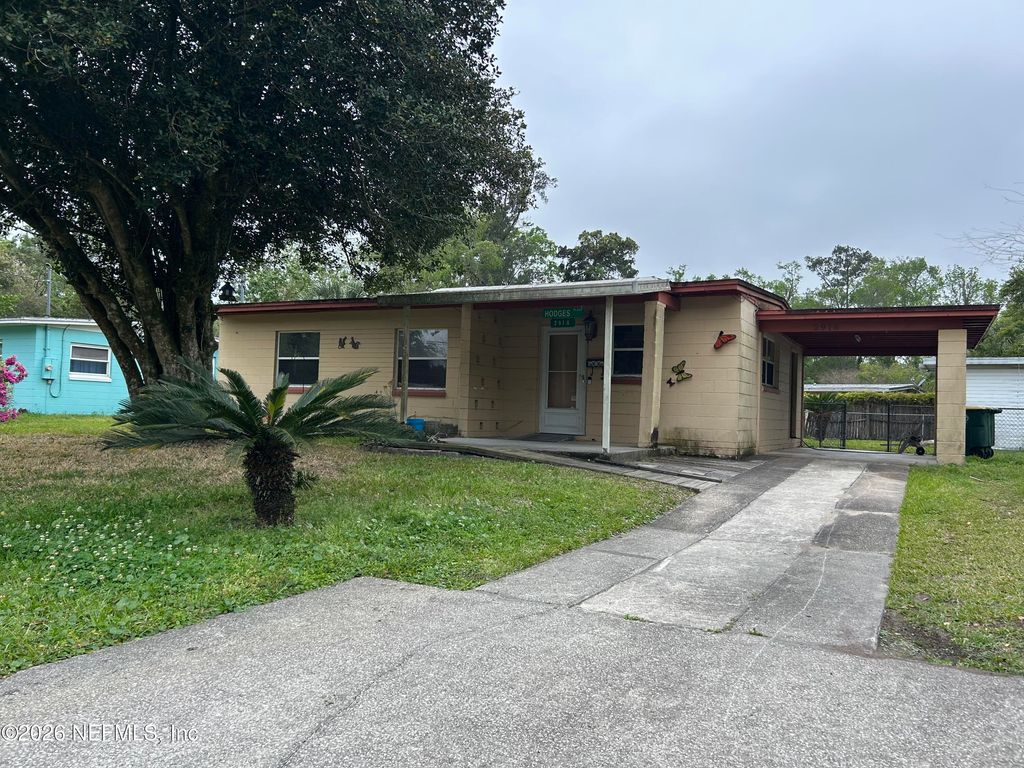 2916 BRACKRIDGE Boulevard E, Jacksonville, FL 32216