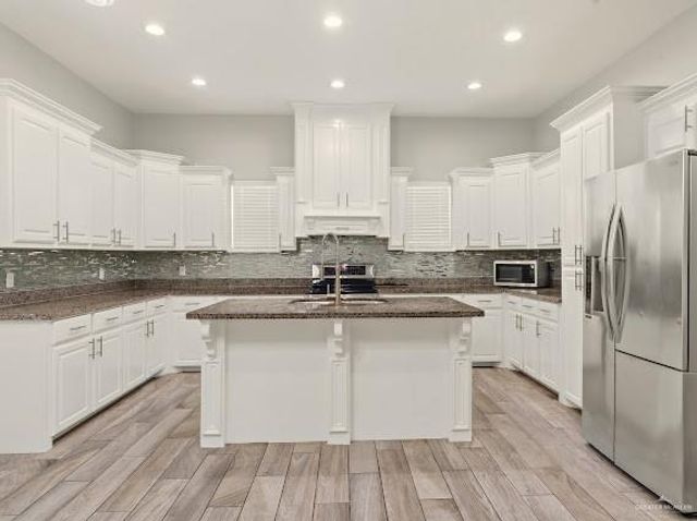 3405 Cowboy Drive, Weslaco, TX 78599