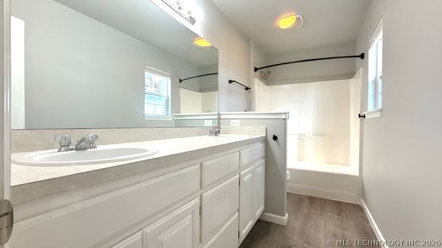 3233 S 217th East Avenue, Broken Arrow, OK 74014