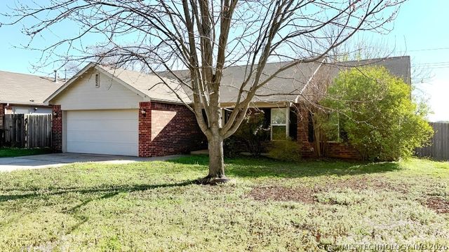 3233 S 217th East Avenue, Broken Arrow, OK 74014