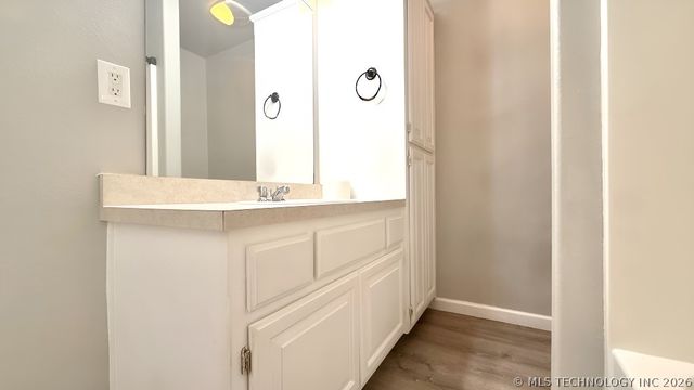 3233 S 217th East Avenue, Broken Arrow, OK 74014