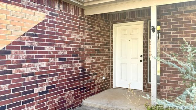 3233 S 217th East Avenue, Broken Arrow, OK 74014