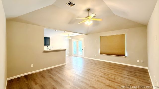 3233 S 217th East Avenue, Broken Arrow, OK 74014