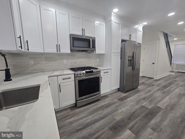 962 CARVER ST, Philadelphia, PA 19124