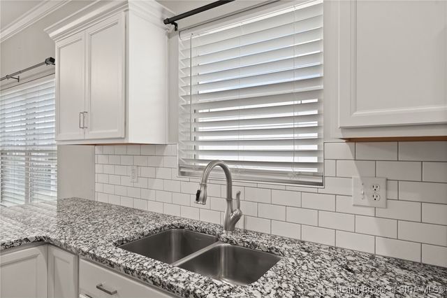 1477 Poplar Trace Way NW, Corydon, IN 47112