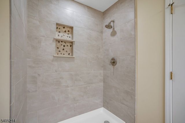 604 Knollwood Ct, Denville Twp., NJ 07834