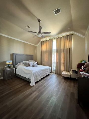 5207 Red Oak Valley Drive, Katy, TX 77494