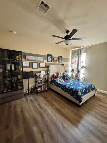 5207 Red Oak Valley Drive, Katy, TX 77494