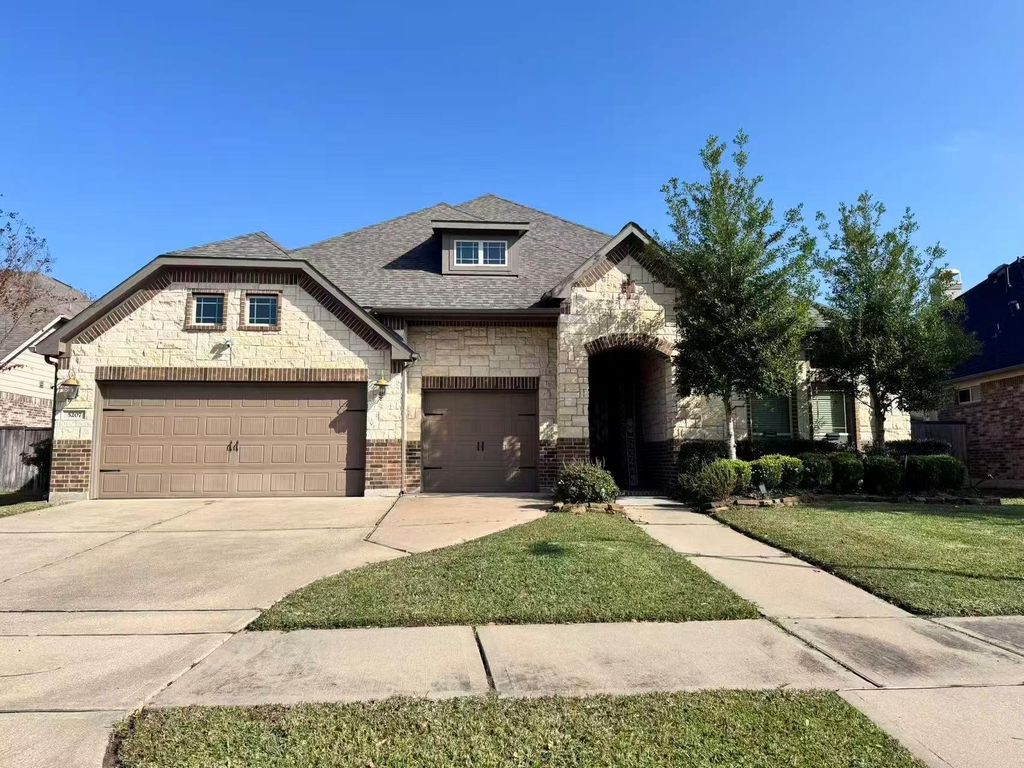 5207 Red Oak Valley Drive, Katy, TX 77494