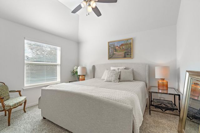 8231 Victoria Lane, Lantana, TX 76226