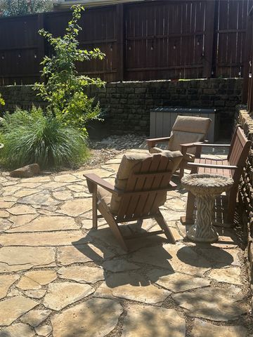 8231 Victoria Lane, Lantana, TX 76226