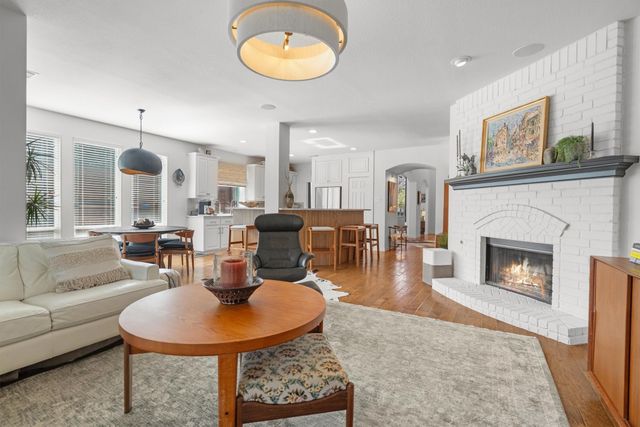 8231 Victoria Lane, Lantana, TX 76226