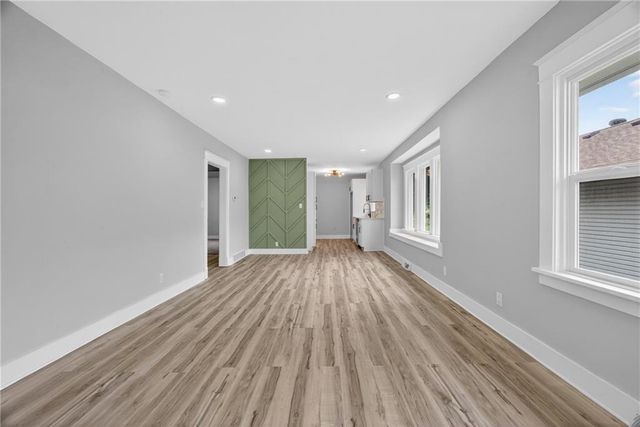 1815 S overton Avenue, Independence, MO 64052