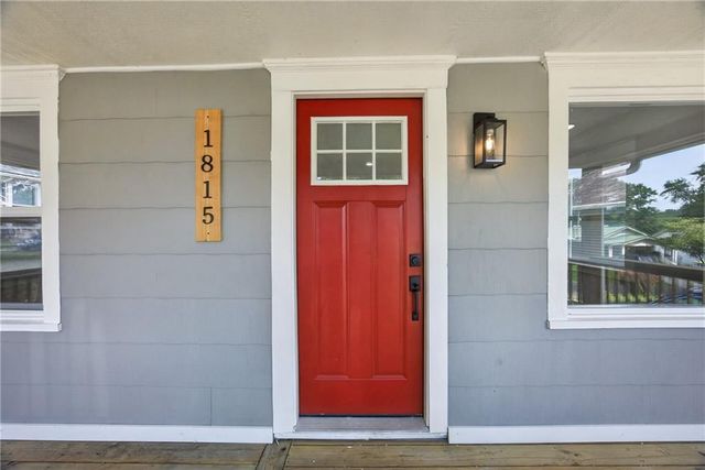 1815 S overton Avenue, Independence, MO 64052