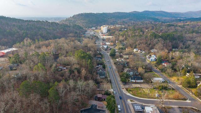 658 Park Avenue, Hot Springs, AR 71901