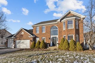 5260 Sawhorse Drive, Hoffman Estates, IL 60192