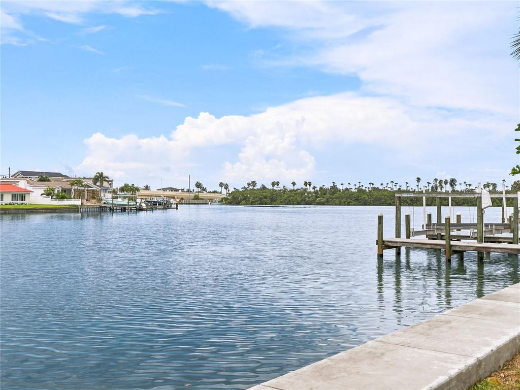3860 BELLE VISTA E, St Pete Beach, FL 33706