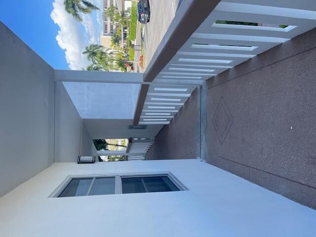 2075 Cornwall D 2075, Boca Raton, FL 33434