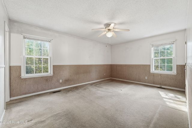 312 King Richard Court, Jacksonville, NC 28546