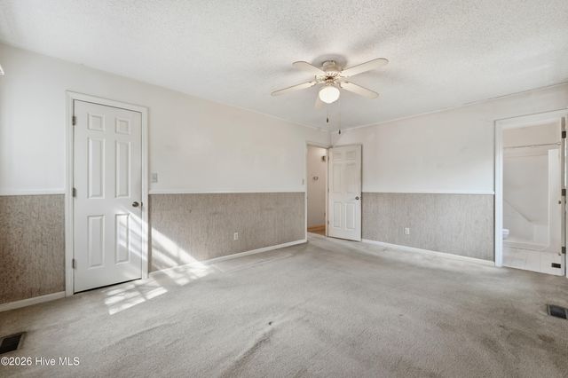 312 King Richard Court, Jacksonville, NC 28546