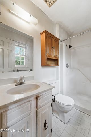 312 King Richard Court, Jacksonville, NC 28546