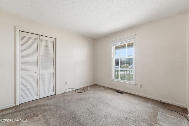 312 King Richard Court, Jacksonville, NC 28546