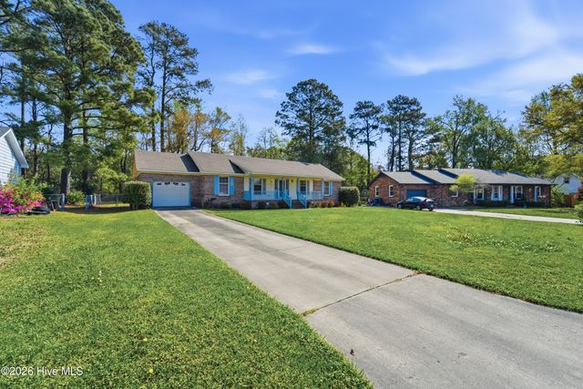 312 King Richard Court, Jacksonville, NC 28546