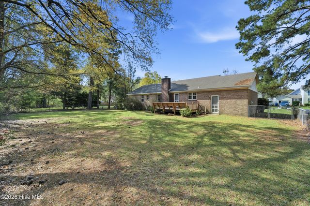 312 King Richard Court, Jacksonville, NC 28546