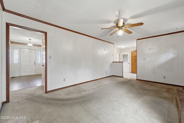 312 King Richard Court, Jacksonville, NC 28546