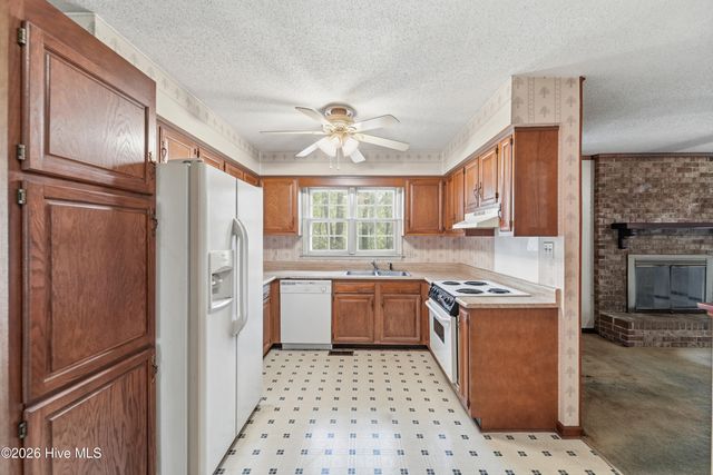 312 King Richard Court, Jacksonville, NC 28546