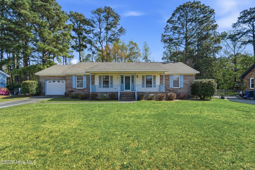 312 King Richard Court, Jacksonville, NC 28546