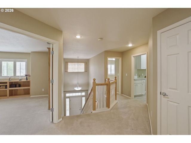 7185 Sw FALLEN LEAF St, Wilsonville, OR 97070