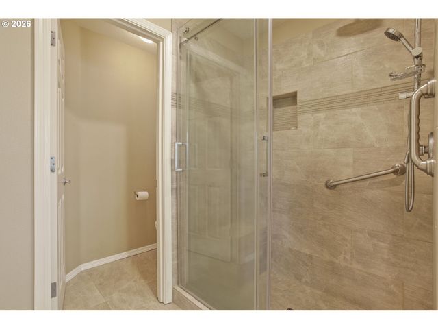 7185 Sw FALLEN LEAF St, Wilsonville, OR 97070