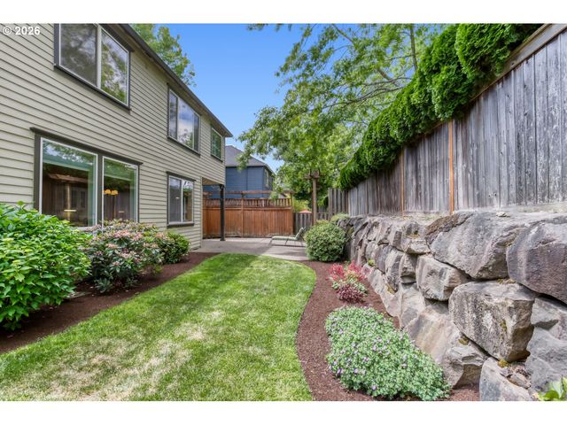 7185 Sw FALLEN LEAF St, Wilsonville, OR 97070