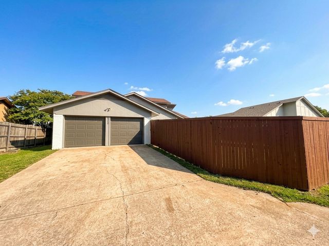 1802 Auburn Drive, Richardson, TX 75081