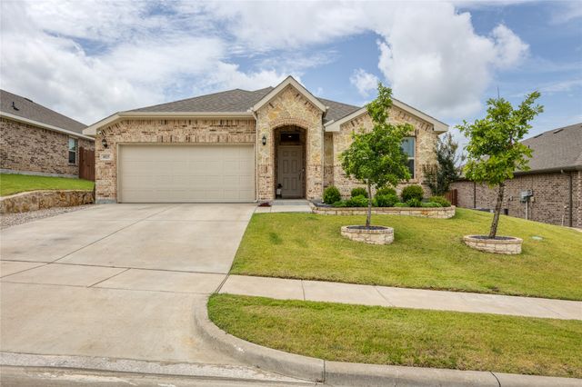 1825 Agarito Drive, Weatherford, TX 76086