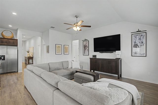 1825 Agarito Drive, Weatherford, TX 76086