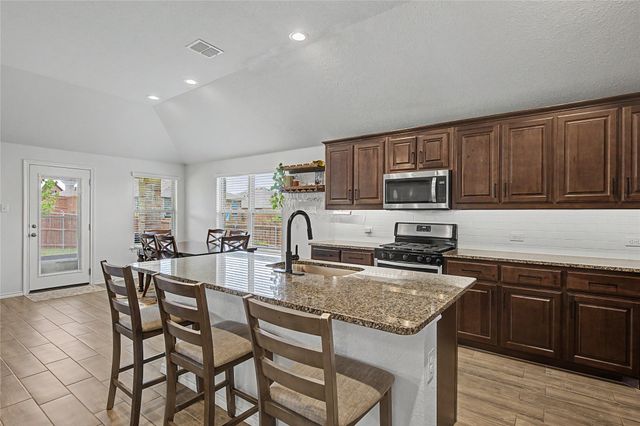 1825 Agarito Drive, Weatherford, TX 76086