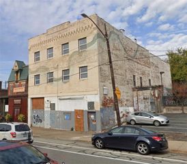 4073 Liberty Ave, Bloomfield, PA 15224