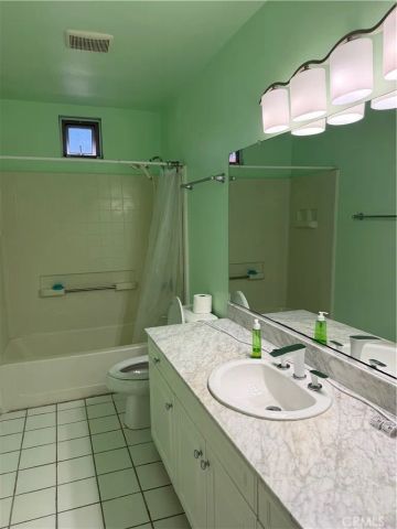 23812 Los Codona, Torrance, CA 90505