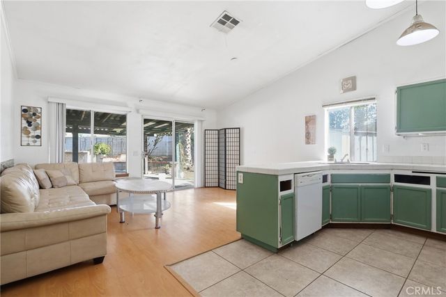 14352 Hillcrest, Fontana, CA 92337